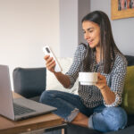 Procurar o melhor chip de internet para celular no Canadá é uma das primeiras tarefas de quem está se mudando ou viajando para lá.