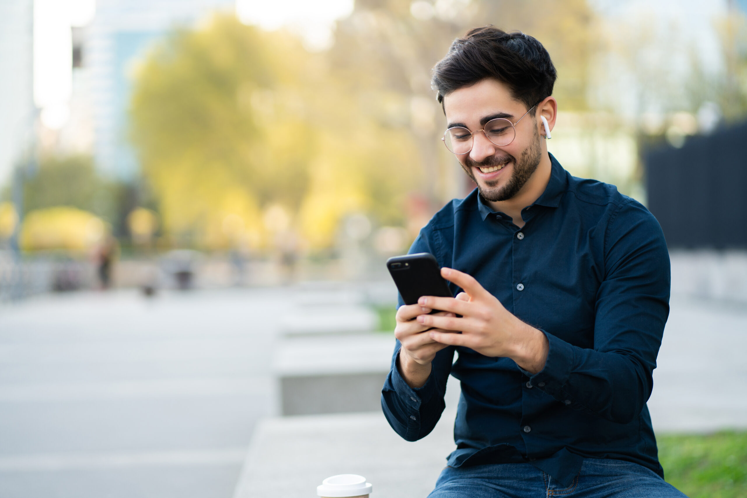 Ao contratar um chip de internet no Canadá antes da viagem, você desembarca no país com uma linha canadense ativa e pronta para uso.
